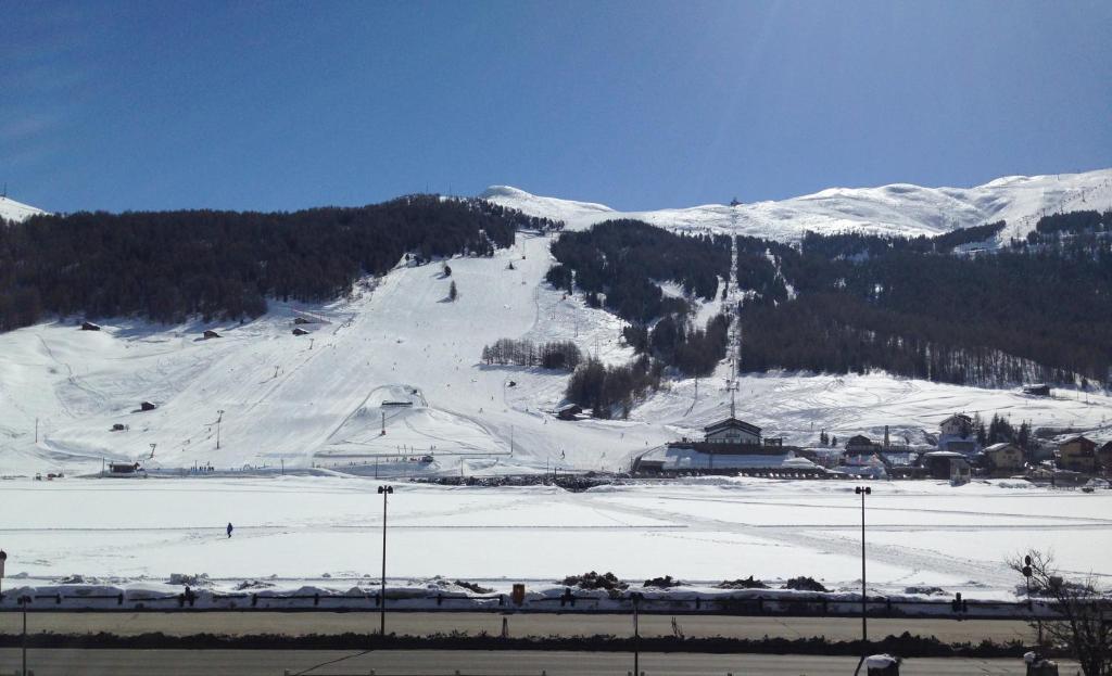 Hotel Alaska Livigno Exterior foto